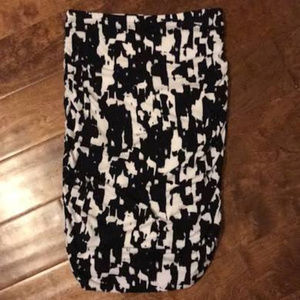 Vince Camuto black and white skirt